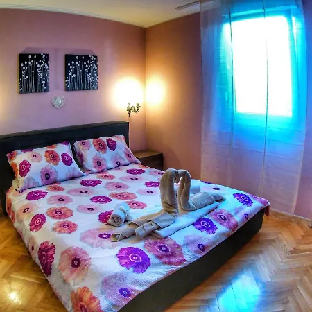 With A Parking Space - 13187