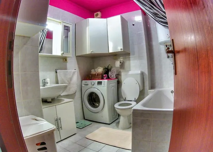 With A Parking Space - 13187 Appartement