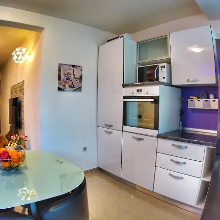 With A Parking Space - 13187