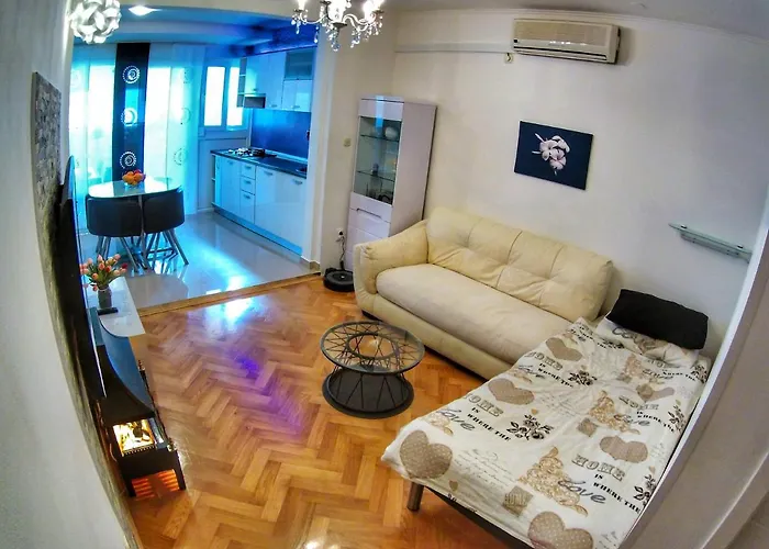 With A Parking Space - 13187