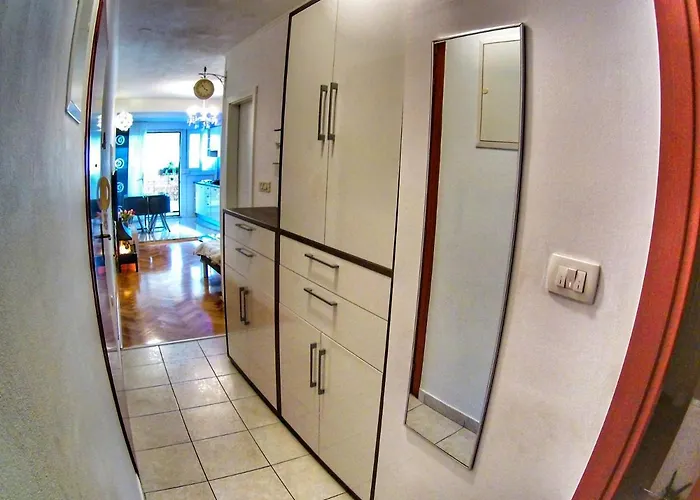 Apartment With A Parking Space - 13187 Split